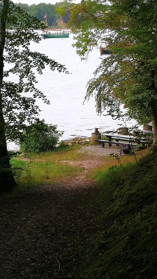 Kastanievejens Overnatning Svendborg Bagian luar foto