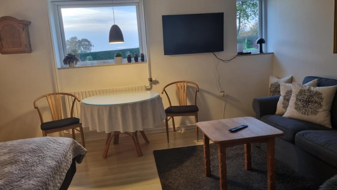 Kastanievejens Overnatning Svendborg Bagian luar foto